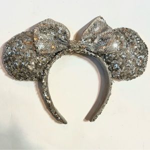 Disney Minnie Mouse ears